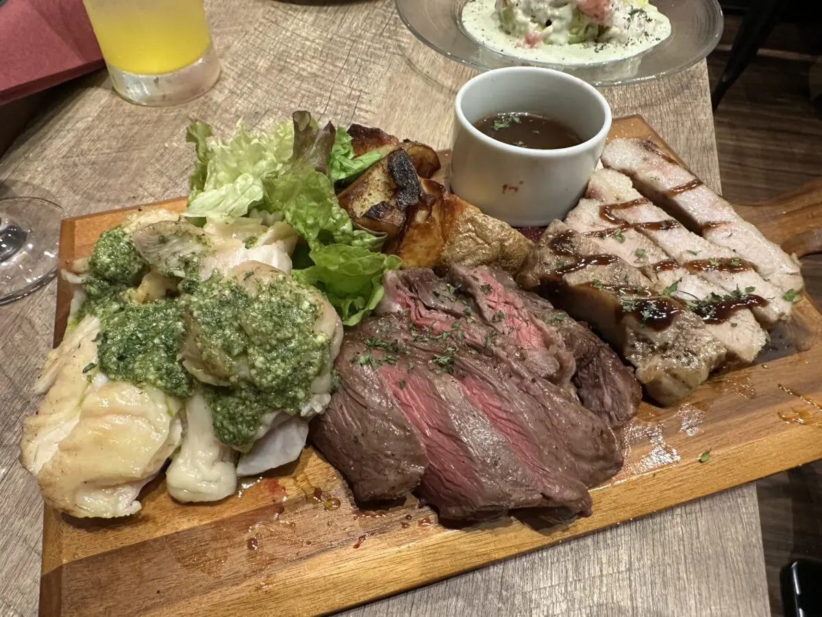 シャガール・窓辺のベラとイダ　希少レゾネ、サイン入、新品額付 2025年最新】シャガール 版画の人気アイテム - メルカリ