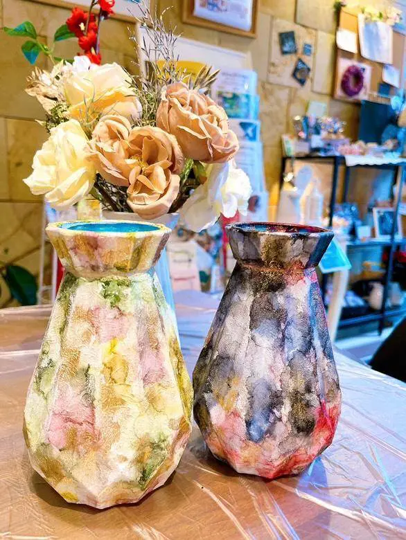 カフェで体験！さやか先生の「アルコールインクアート」 | ロコっち