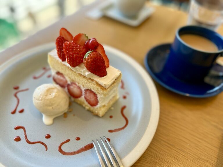 キハチカフェ　ショートケーキ
