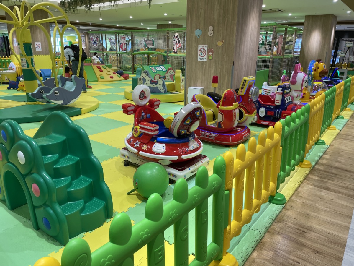 ザキッズ　乗り物系の遊具